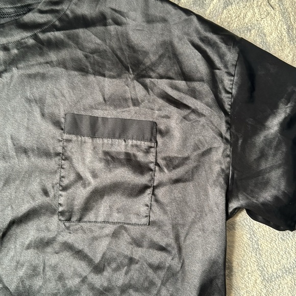 Silky pajama set. XLarge - Picture 3 of 8